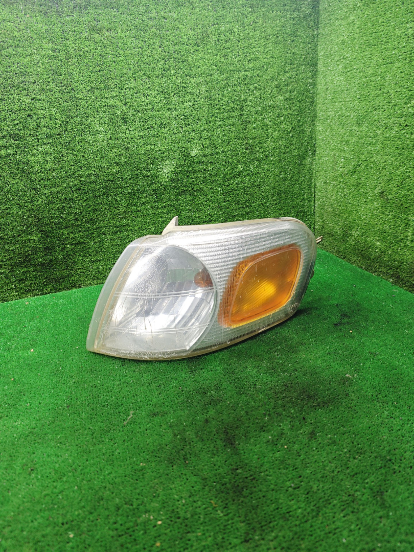 поворотник левый Opel Sintra 1 поколение 1997, 2.2 л., X 22 XE, бензин, МКПП, минивэн - фото №1