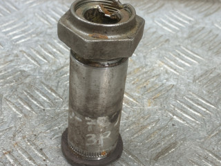 кулак задний правый Peugeot 605 1 поколение [рестайлинг] 1994, 2.0 л., Ti, бензин, АКПП, седан