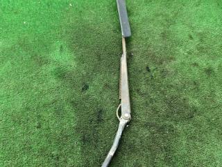 щеткодержатель (поводок стеклоочистителя, дворник) Mazda 626 GF 1998, 2.0 л., бензин, МКПП, хетчбэк 5 дв.