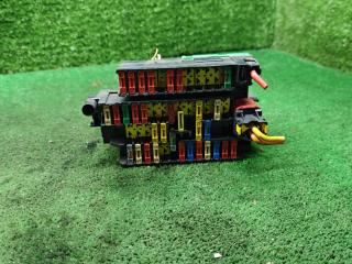 блок предохранителей Peugeot 406 1 поколение [рестайлинг] 2000, 1.8 л., бензин, МКПП, седан