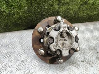 ступица передняя правая Hyundai Galloper 2 поколение 1998, 2.5 л., дизель, МКПП, внедорожник 5 дв.