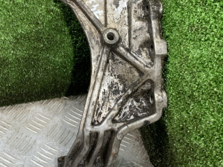 кронштейн двигателя Mitsubishi Galant 7 поколение 1995, 1.8 л., бензин, МКПП, седан