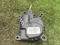моторчик заслонки печки Ford Mondeo 3 поколение 2002, 2.0 л., дизель, АКПП, хетчбэк 5 дв., 1S7H19B634CA - фото №2