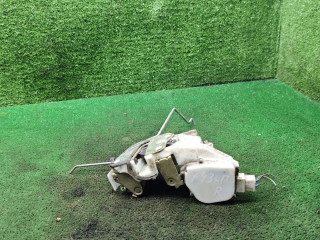 замок двери передней правой Mitsubishi Galant 7 поколение 1995, 1.8 л., бензин, МКПП, седан