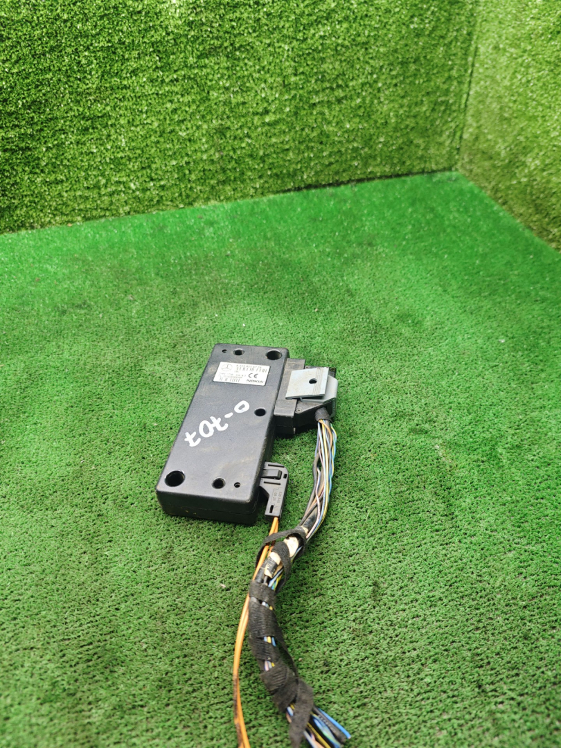 блок управления телефоном Mercedes-Benz A-Класс W168 2000, 1.6 л., бензин, МКПП, хетчбэк 5 дв., A2208206726 - фото №1