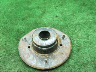 опора амортизатора верхняя (чашка) Dodge Grand caravan 4 поколение [рестайлинг] 2004, 3.8 л., бензин, АКПП, минивэн