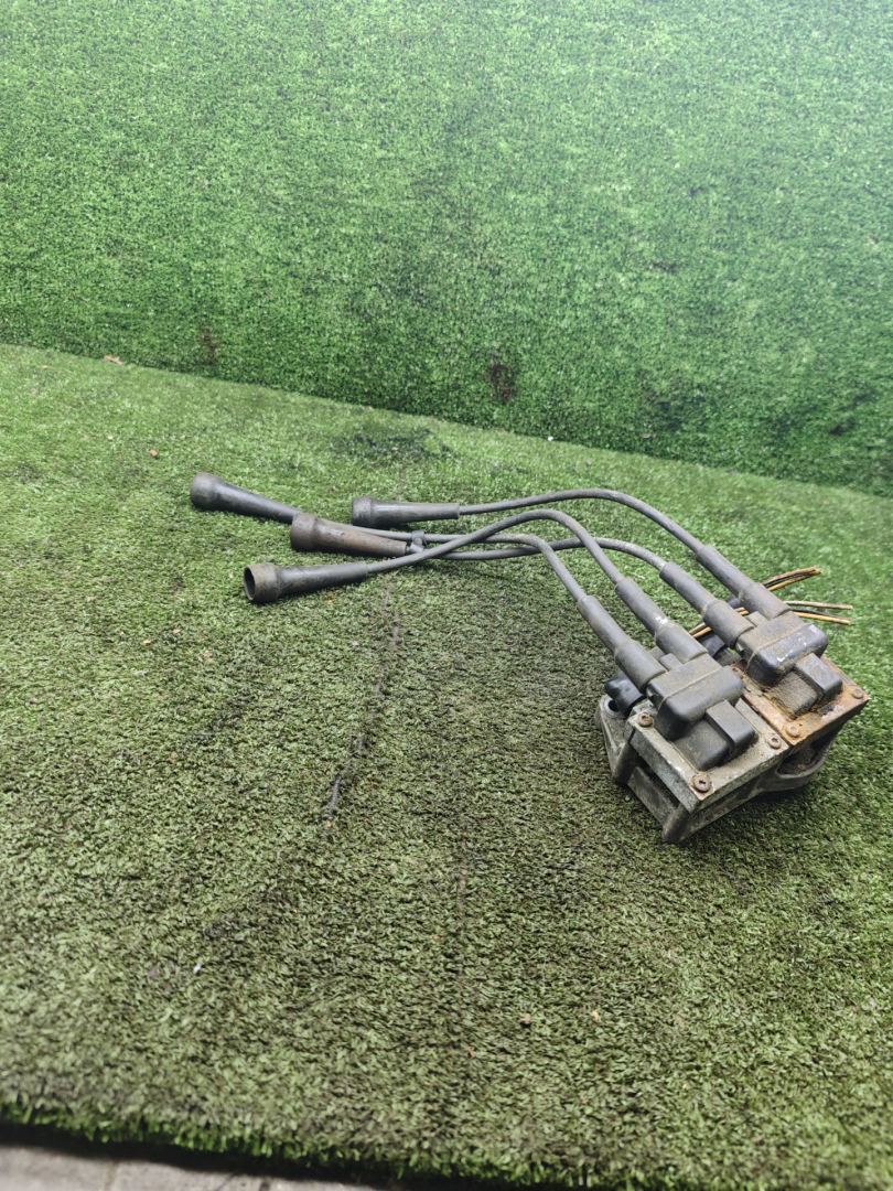 катушка зажигания Renault Laguna 1 поколение 1998, 1.8 л., бензин, МКПП, универсал - фото №1