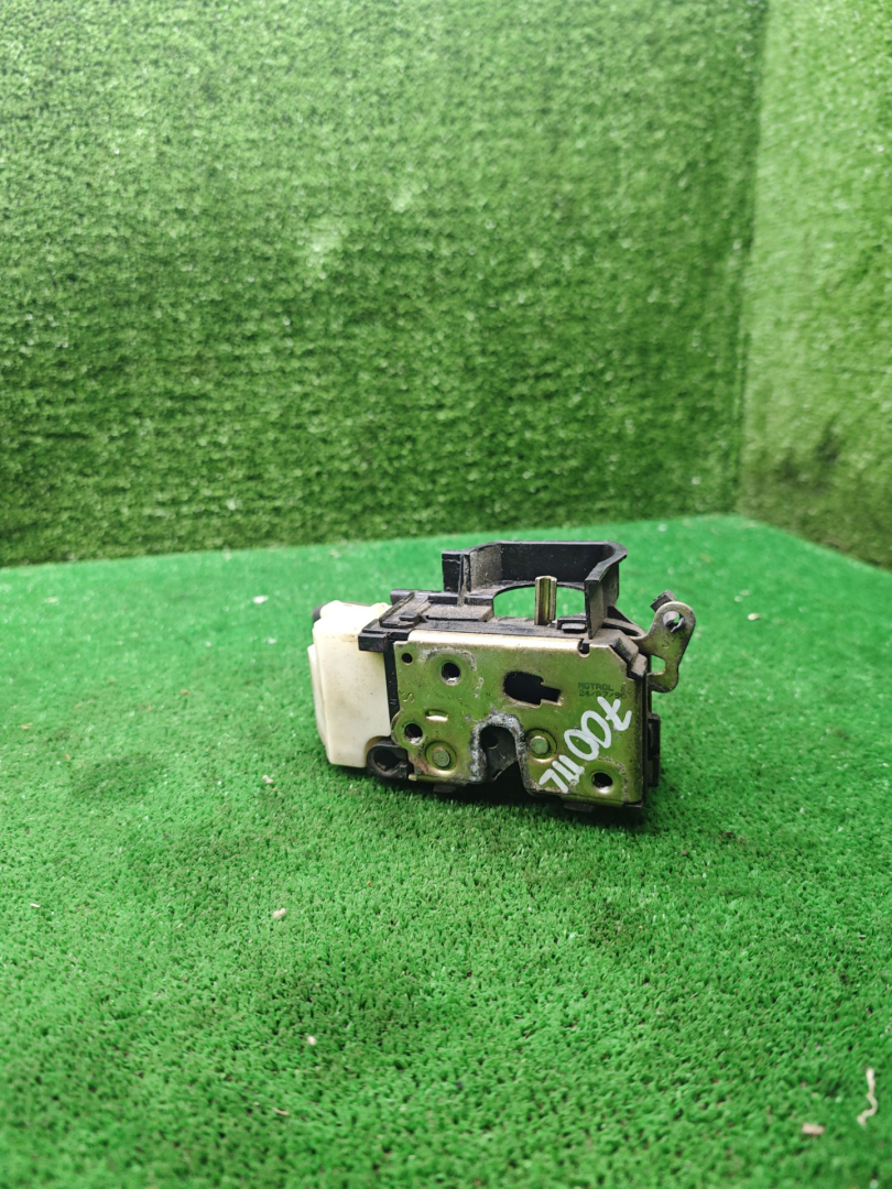 замок двери передней левой Fiat Palio 1 поколение 2000, 1.2 л., бензин, МКПП, универсал - фото №1