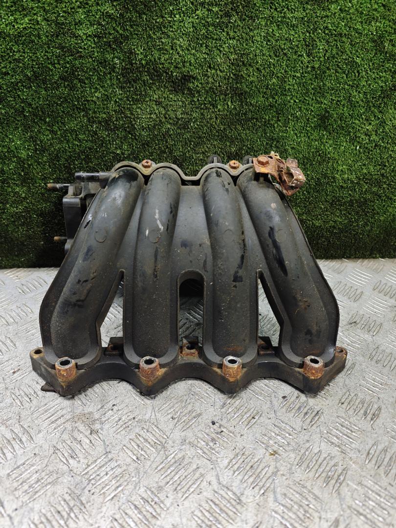 коллектор впускной Hyundai Accent 2 поколение (LC) 2000, 1.3 л., бензин, МКПП, хетчбэк 3 дв. - фото №1