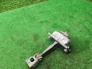 ограничитель открывания двери Mercedes-Benz A-Класс W168 2000, 1.6 л., бензин, МКПП, хетчбэк 5 дв.