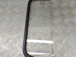 стекло двери задней левой Lada 2121 Niva 1 поколение [рестайлинг] 2013, 1.7 л., бензин, МКПП, внедорожник 5 дв.