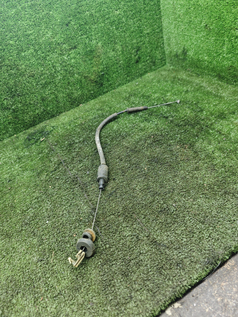 трос газа Renault Laguna 1 поколение 1998, 1.8 л., бензин, МКПП, универсал - фото №1