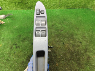 блок управления стеклоподъемниками Toyota Picnic 1 поколение XM10 1999, 2.2 л., 3C-TE, дизель, МКПП, минивэн, 84820-44020