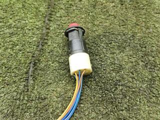 кнопка аварийной сигнализации Lada 2121 Niva 1 поколение [рестайлинг] 2005, 1.7 л., бензин, МКПП, внедорожник 3 дв.