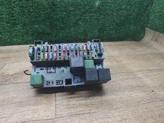 блок предохранителей Opel Corsa B 1999, 1.7 л., дизель, МКПП, хетчбэк 3 дв.