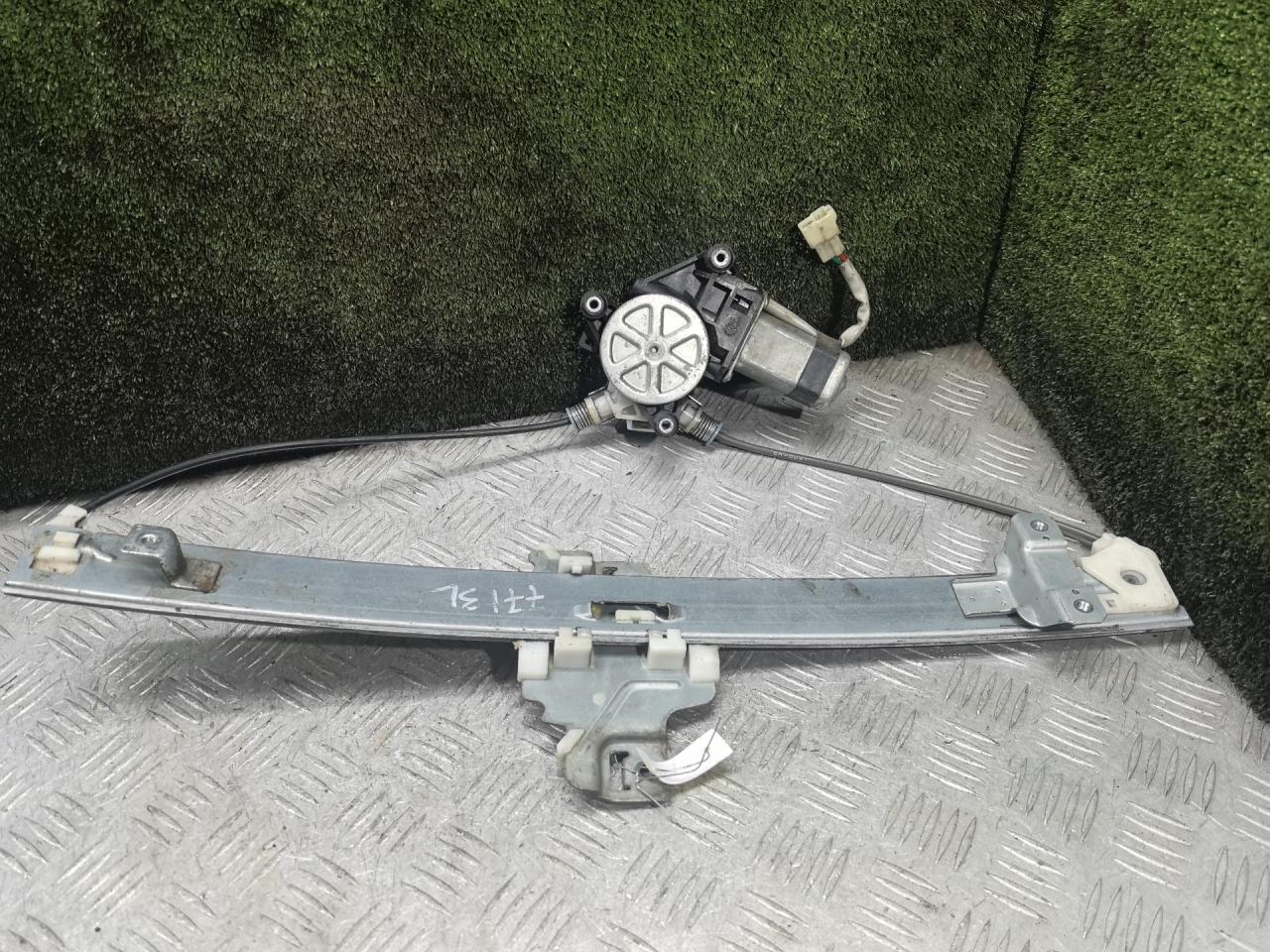 стеклоподъемник электрический задний левый Great Wall Hover 1 поколение 2008, 2.4 л., бензин, МКПП, внедорожник 5 дв. - фото №1