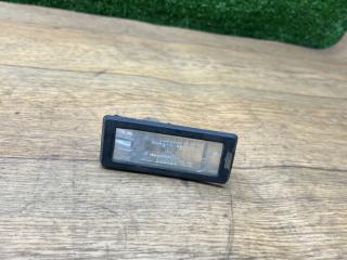 подсветка номера Renault Duster 1 поколение 2014, 2.0 л., F4R 400, бензин, МКПП, внедорожник 5 дв., полный привод, 8200013577G