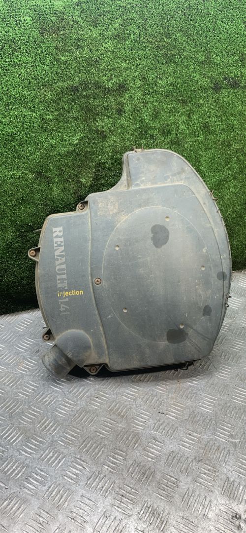 корпус воздушного фильтра Renault Logan 1 поколение 2006, 1.4 л., бензин, МКПП, седан - фото №1