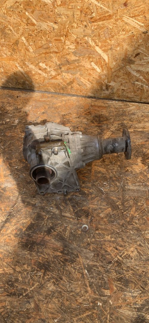 редуктор переднего моста Kia Sportage 3 поколение 2011, 2.0 л., бензин, АКПП, внедорожник 5 дв., полный привод, T2H1012, 83892T2 - фото №1