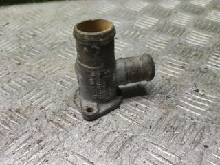 фланец (тройник) системы охлаждения Volkswagen Jetta 2 поколение 1987, 1.6 л., дизель, МКПП, седан