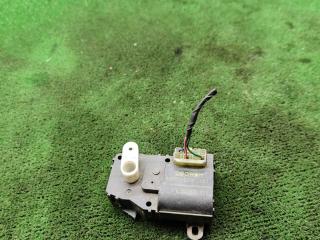 моторчик заслонки печки Kia Carnival 1 поколение [рестайлинг] 2002, 2.9 л., CRDi, дизель, МКПП, минивэн