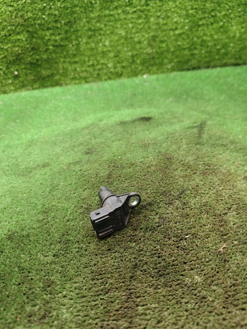 датчик распредвала Renault Laguna 2 поколение 2002, 1.9 л., DCi, дизель, 6МКПП, хетчбэк 5 дв., 8200370572 - фото №1