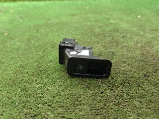 кнопка стеклоподъемника двери задней левой Volkswagen Polo Sedan 1 поколение [рестайлинг] 2019, 1.6 л., MPI, бензин, МКПП, седан, 6RU959855A, 6RG867255B