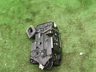 замок двери задней правой Skoda Octavia 3 поколение (A7) 2013, 1.8 л., бензин, МКПП, лифтбэк, 5E0839016