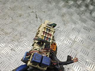 блок предохранителей Toyota Corolla 7 поколение (E100) 1995, 1.3 л., 4E-FE, бензин, МКПП, хетчбэк 3 дв., 38930329