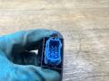 кнопка стеклоподъемника двери задней левой Renault Duster 1 поколение 2014, 2.0 л., F4R 400, бензин, МКПП, внедорожник 5 дв., полный привод, 476809, 8200599913G - фото №4