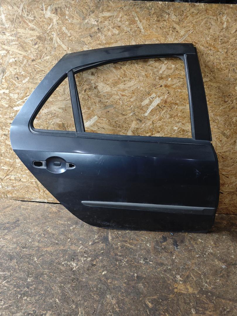 дверь задняя правая Renault Laguna 2 поколение 2002, 1.9 л., дизель, МКПП, хетчбэк 5 дв. - фото №1