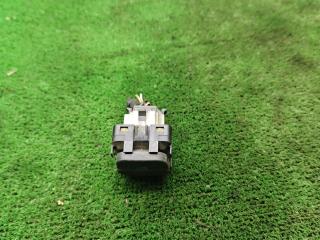 кнопка стеклоподъемника двери Volkswagen Passat B4 1995, 2.0 л., бензин, АКПП, седан