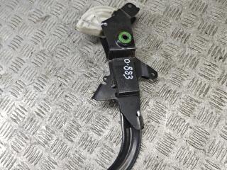 педаль сцепления Renault Laguna 1 поколение 1997, 1.8 л., бензин, МКПП, хетчбэк 5 дв.