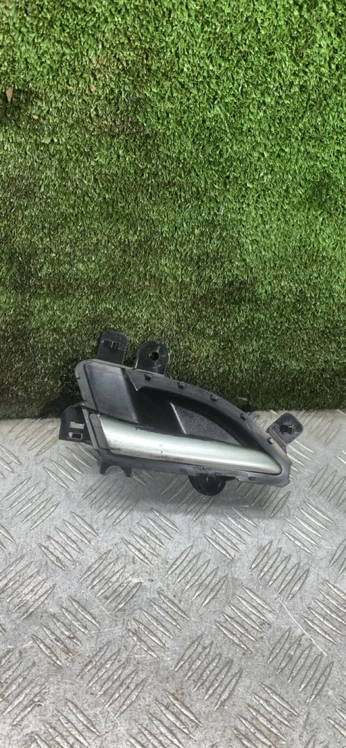 ручка внутренняя передняя левая Lada Vesta 1 поколение 2020, 1.6 л., бензин, МКПП, седан, 8450007744 - фото №1