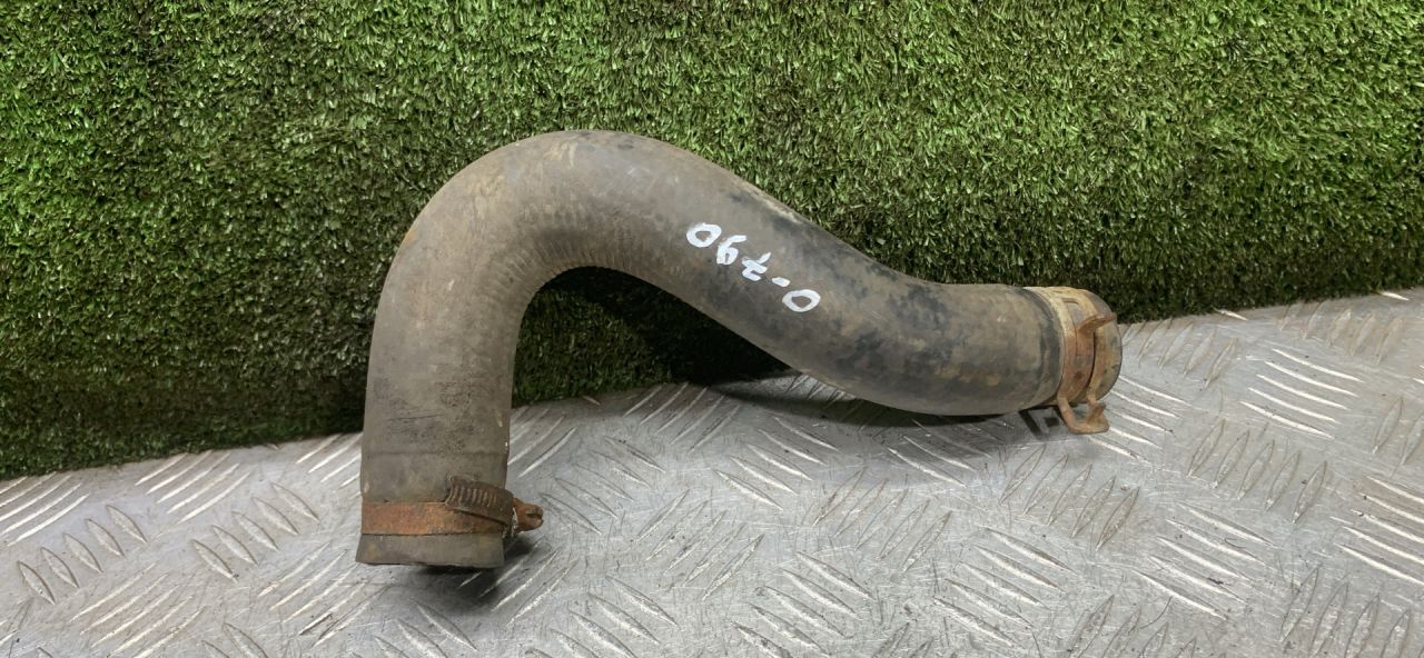 патрубок радиатора Volkswagen Passat B3 1990, 1.8 л., mono, бензин, МКПП, седан - фото №1