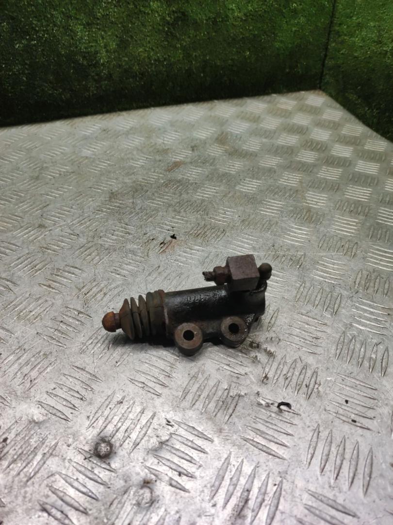 цилиндр сцепления рабочий Honda Accord 6 поколение 1999, 1.6 л., бензин, МКПП, хетчбэк 5 дв. - фото №1