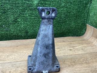 кронштейн двигателя Mercedes-Benz T1 307-310D W602 1992, 2.9 л., дизель, 6012232404