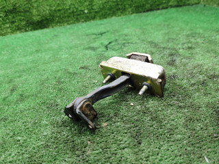 ограничитель открывания двери Chrysler Voyager 4 поколение 2002, 2.4 л., бензин, МКПП, минивэн