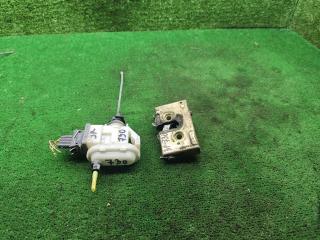 замок двери задней правой Volkswagen Passat B4 1995, 2.0 л., бензин, АКПП, седан