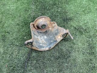 опора амортизатора верхняя (чашка) Mitsubishi Space Wagon 3 поколение (Typ N50) 2000, 2.4 л., GDi, бензин, МКПП, минивэн