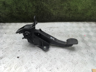 педаль сцепления Renault Duster 1 поколение [рестайлинг] 2017, 2.0 л., бензин, МКПП, внедорожник 5 дв., полный привод, 465039034R