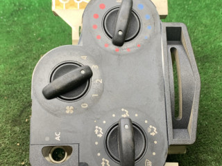 блок управления печки / климат-контроля Renault Logan 1 поколение 2006, 1.4 л., бензин, МКПП, седан, 69570003