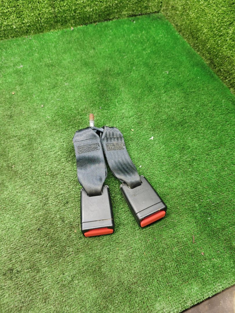 замок ремня безопасности Lada XRAY 1 поколение 2019, 1.6 л., бензин, МКПП, внедорожник 5 дв. - фото №1