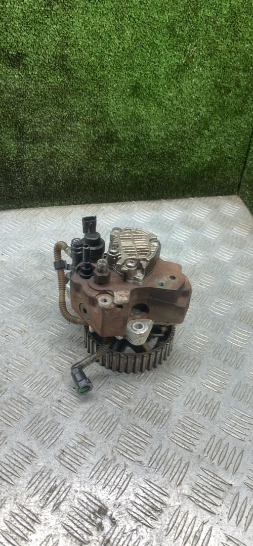 ТНВД Renault Laguna 2 поколение 2002, 1.9 л., дизель, МКПП, хетчбэк 5 дв., 82000555072, 0445010031 - фото №1