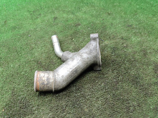 фланец (тройник) системы охлаждения Toyota Picnic 1 поколение XM10 1999, 2.2 л., 3C-TE, дизель, МКПП, минивэн