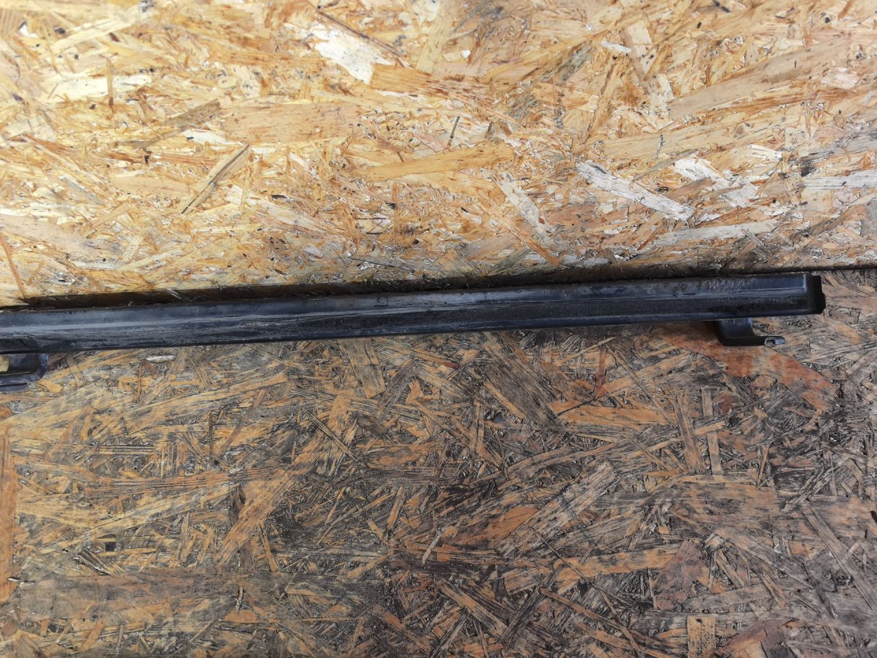 балка под радиатор Toyota Picnic 1 поколение XM10 2001, 2.2 л., 3C-TE, дизель, МКПП, минивэн - фото №1