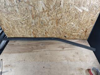 уплотнитель подкапотного пространства Lada XRAY 1 поколение 2019, 1.6 л., бензин, МКПП, внедорожник 5 дв.