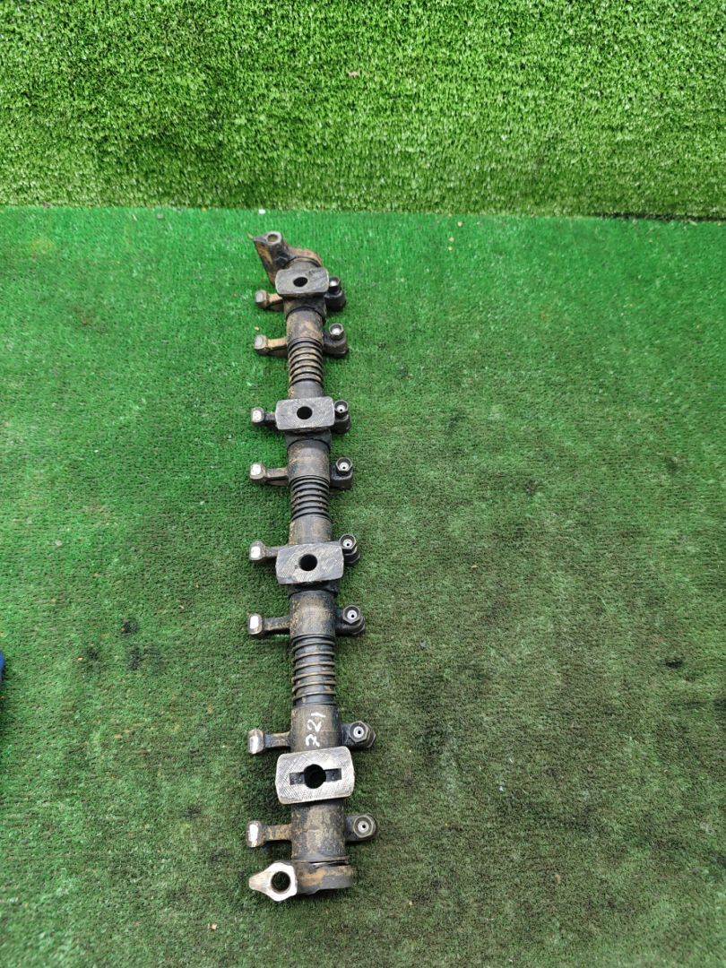 коромысло клапана (рокер) УАЗ 452 2 поколение 1985, 2.4 л., бензин, МКПП, микроавтобус - фото №1