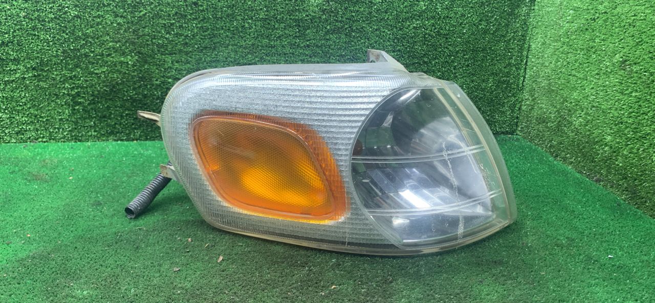 поворотник правый Opel Sintra 1 поколение 1998, 2.2 л., X 22 XE, бензин, МКПП, минивэн - фото №1