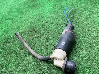 насос (моторчик) омывателя стекла Toyota Avensis 1 поколение (T220) 2000, 2.0 л., 2C-T, дизель, МКПП, универсал